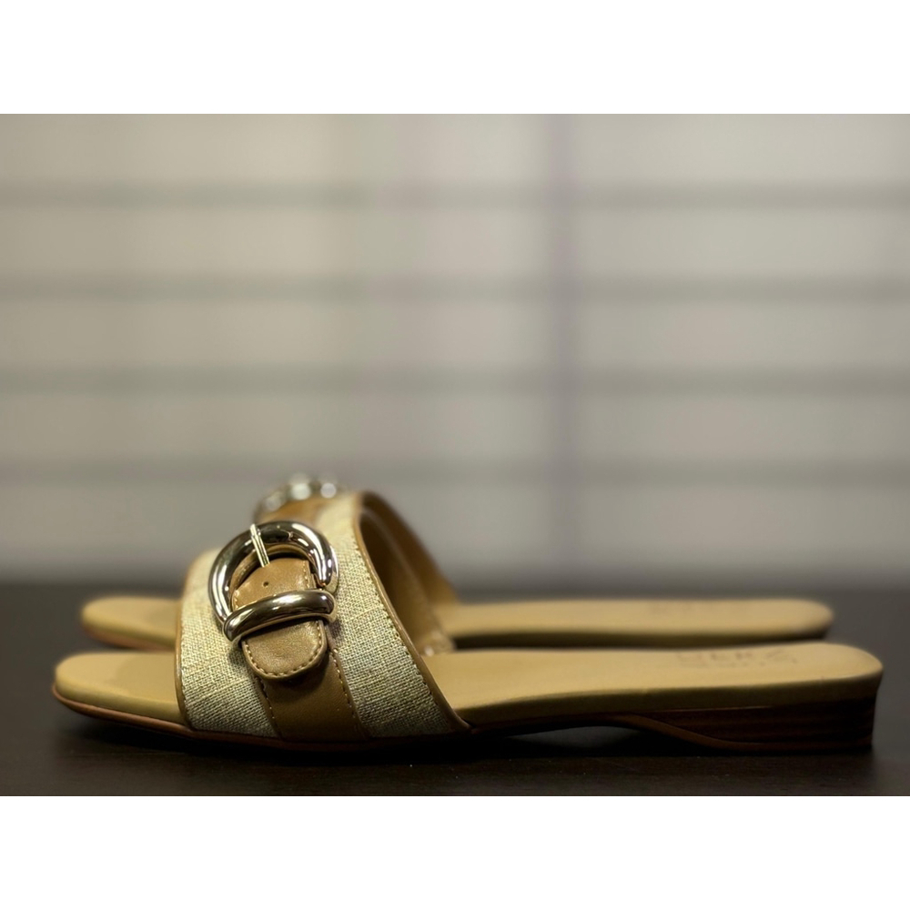 Naturalizer Elegant Rhinestone Buckle Strap Flat Sandals SZ 7.5 M Khaki Beige - Picture 4 of 12